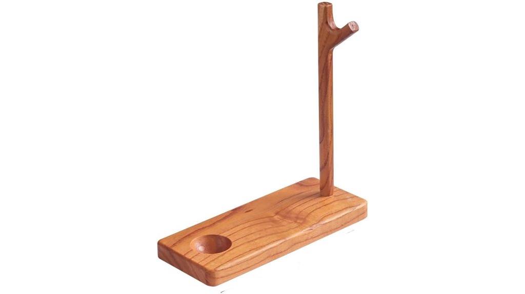 wooden tobacco pipe stand